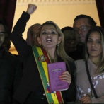 Presidenta de Bolivia pide la renuncia de todos sus ministros
