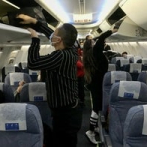 Una veintena de pasajeros repatriados de China a Francia presentan 