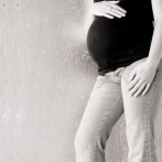 Las madres solteras son más propensas a beber y fumar durante y después del embarazo, según un estudio