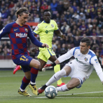 Griezmann y Messi conducen triunfo del Barcelona sobre el Getafe