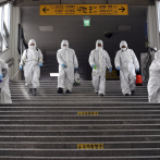 El mundo se apaga cuando los líderes advierten que la pandemia viral empeorará