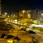 Los españoles dan las gracias a los sanitarios desde ventanas y balcones