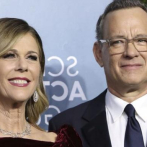 Tom Hanks y Rita Wilson donan sangre para la investigación de la vacuna del coronavirus