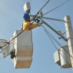 Problemas de distribución y transmisión siguen afectando al sistema eléctrico