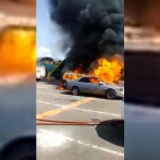 Se incendian cinco vehículos en el Mercado Nuevo de la Duarte