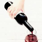 Francia transformará sus excedentes de vino en desinfectante de manos