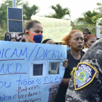 Mujeres de Capotillo protestan por presuntos abusos y robos del DICAN y DICRIM