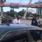 Periodista denuncia amenaza de un policía luego de grabar momento de detención de presunto hermano de ministro Salud