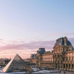 El Louvre adapta su reapertura para conquistar al público local