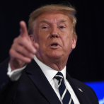 Trump ordena ampliar pago de asistencia por desempleo a millones de estadounidenses