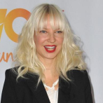 Sia va al baño a hacer pipí en plena entrevista en vivo