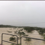 Lluvias por tormenta Laura provocan desbordamiento del río Yaque del Sur