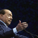 Berlusconi da positivo al coronavirus; suben casos en Italia