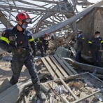 Rescatistas encuentran posible signo de vida tras un mes explosión en Beirut