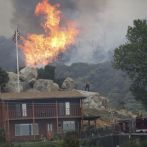 Más de 200 personas evacuadas en helicóptero por un nuevo fuego en California