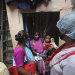 India suma 89.000 casos de coronavirus, reabrirá escuelas