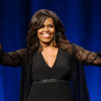 Michelle Obama lamenta que afroamericanos deban vivir con miedo y precaución