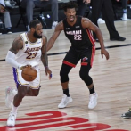 Butler y el Heat buscan empatar la Final ante Lakers