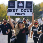 Paris Hilton encabeza protesta para cerrar escuela en Utah, ella alega ahí la maltrataron