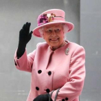 Isabel II sale de su residencia por primera vez desde inicio de la pandemia