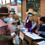 Bolivia vota con mascarilla para evitar que rebroten covid-19 y violencia