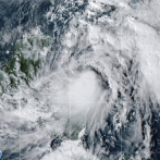 El huracán Zeta avanza hacia la castigada costa de EEUU