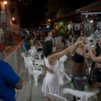 Samba con distancia: vuelve la música a Rio de Janeiro