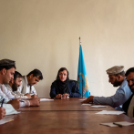 Una alcaldesa afgana pensaba que la matarían; en cambio, perdió a su padre