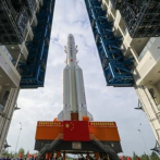 China ultima el lanzamiento de su misión para traer muestras lunares