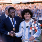 Con Pelé a la cabeza, Brasil se une a su archirrival Argentina para llorar a Maradona
