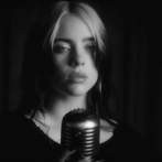 Billie Eilish hace historia en los Grammy con su canción para 