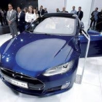 Tesla llama a revisión 870 coches en China por problemas en el techo