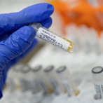 AstraZeneca, planea un nuevo estudio ante las dudas de su vacuna