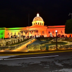“Navidad es Esperanza”, el lema del Palacio Nacional al encender sus árboles navideños