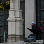 Identifican hombre con bandera dominicana que disparó en catedral neoyorquina