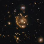 Hubble observa el mayor anillo de Einstein conocido