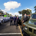 Gobierno dominicano recibe 148 vehículos donados por China