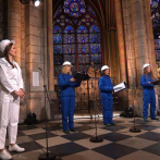 Coro canta en Catedral de Notre Dame tras incendio