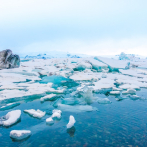 Diecisiete pescadores desaparecidos tras el naufragio de su barco en el Ártico ruso
