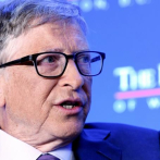 Bill Gates resalta ante Meloni la importancia de que la IA esté 