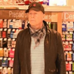 Echan a Bruce Willis de una farmacia al negarse a llevar mascarilla