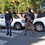 Buscados por autoridades en oficina de Abel Martínez son exmiembros de la Armada
