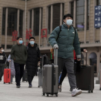 Expertos: China, OMS respondieron muy lento al coronavirus