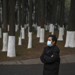Un año después del confinamiento en Wuhan la pandemia arrecia