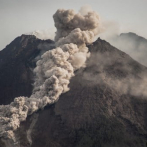 El volcán Merapi entra en erupción en Indonesia