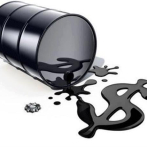 Petróleo en ligero repliegue por temores sobre demanda
