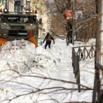 Nueva York suspende clases y vacunación ante la llegada de una gran nevada