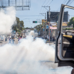 La Policía de Haití usa gas lacrimógeno contra periodistas en una manifestación contra Moise