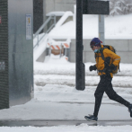 Tormenta invernal deja sin electricidad a noroeste de EEUU