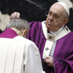 El papa oficia ceremonia reducida de Miércoles de Ceniza